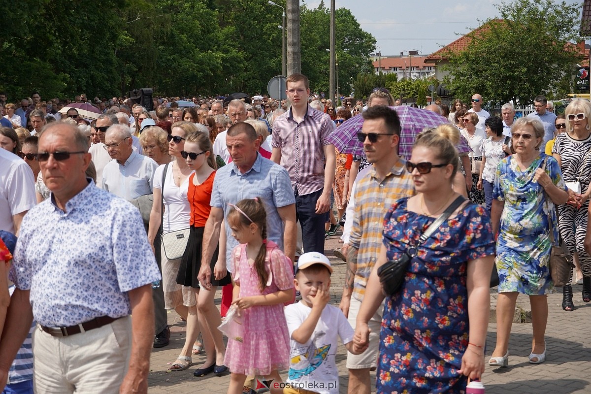 Boże Ciało 2024. Parafia pw. św. Franciszka z Asyżu w Ostrołęce - zdjęcie #24 - eOstroleka.pl
