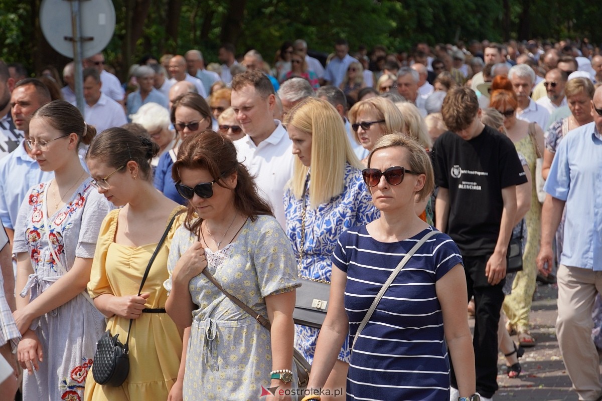 Boże Ciało 2024. Parafia pw. św. Franciszka z Asyżu w Ostrołęce - zdjęcie #11 - eOstroleka.pl