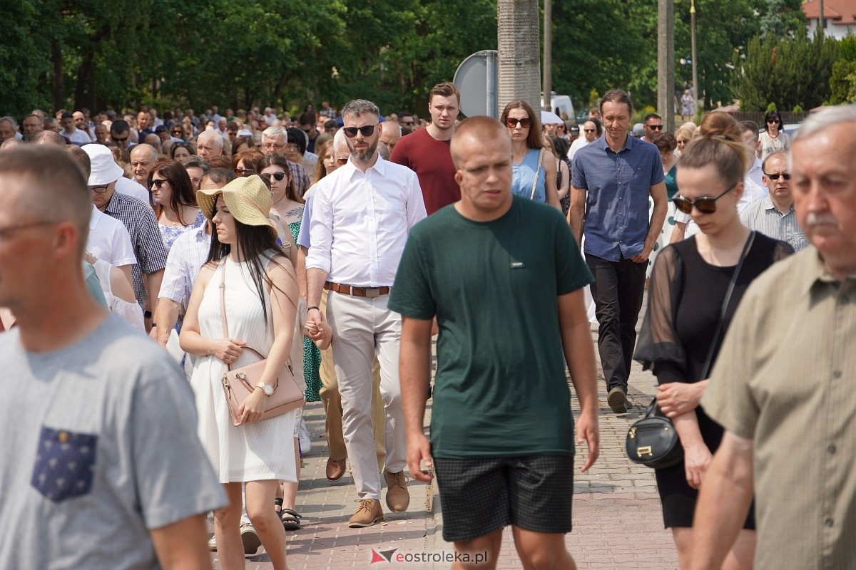 Boże Ciało 2024. Parafia pw. św. Franciszka z Asyżu w Ostrołęce - zdjęcie #10 - eOstroleka.pl