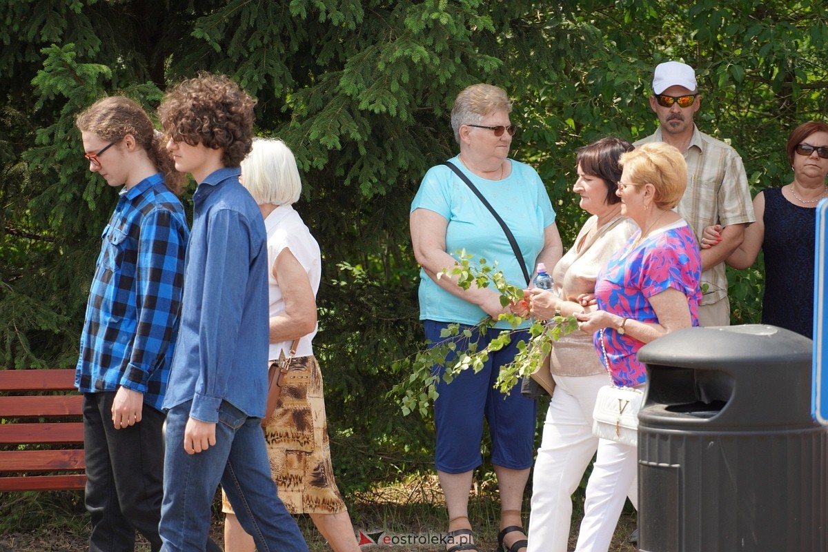 Boże Ciało 2024. Parafia pw. św. Franciszka z Asyżu w Ostrołęce - zdjęcie #2 - eOstroleka.pl