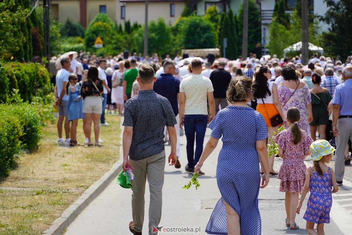 Boże Ciało 2024. Parafia pw. św. Franciszka z Asyżu w Ostrołęce - zdjęcie #1 - eOstroleka.pl
