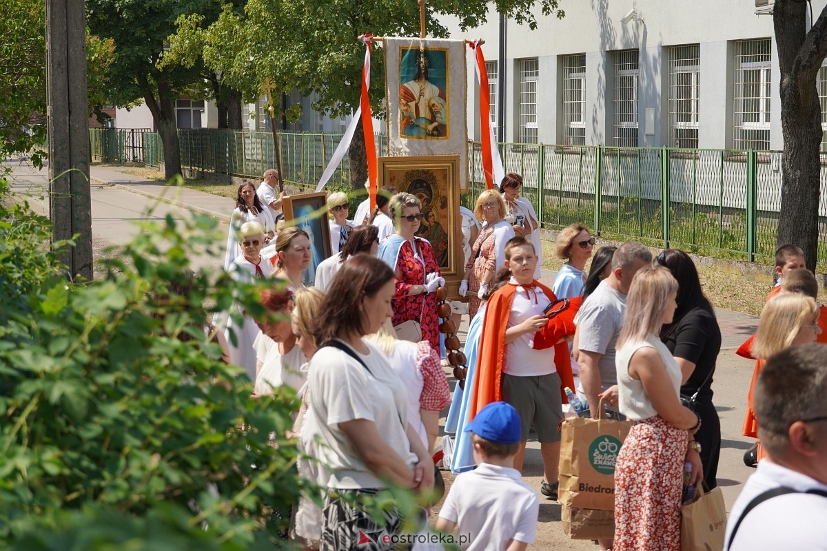 Boże Ciało 2024 na Wojciechowicach - zdjęcie #2 - eOstroleka.pl