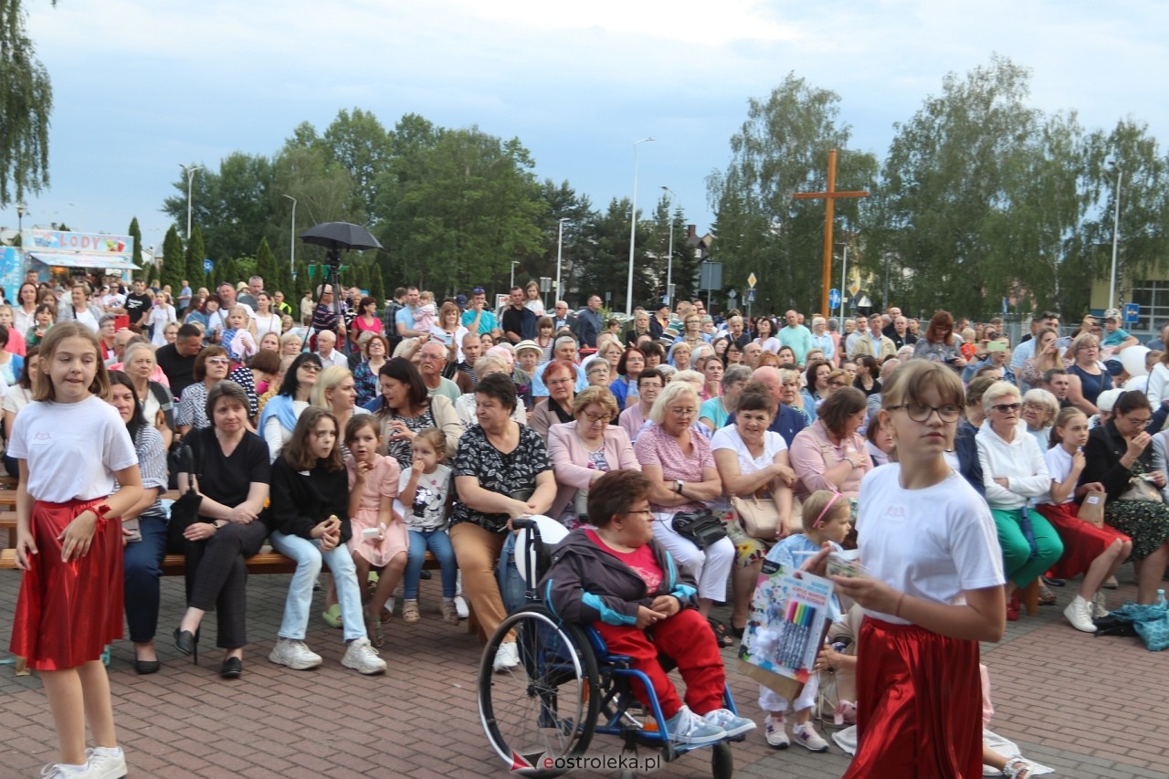 Koncert uwielbienia w Ostrołęce [30.05.2024] - zdjęcie #128 - eOstroleka.pl