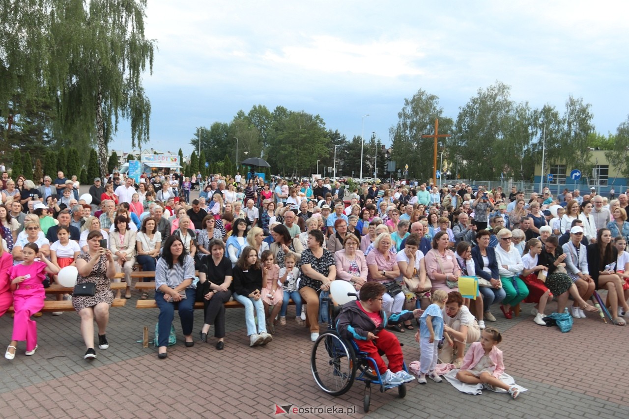 Koncert uwielbienia w Ostrołęce [30.05.2024] - zdjęcie #123 - eOstroleka.pl