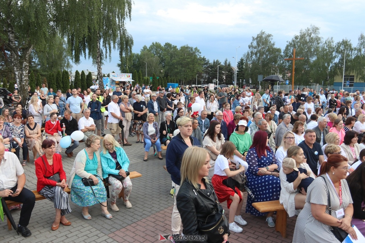 Koncert uwielbienia w Ostrołęce [30.05.2024] - zdjęcie #120 - eOstroleka.pl