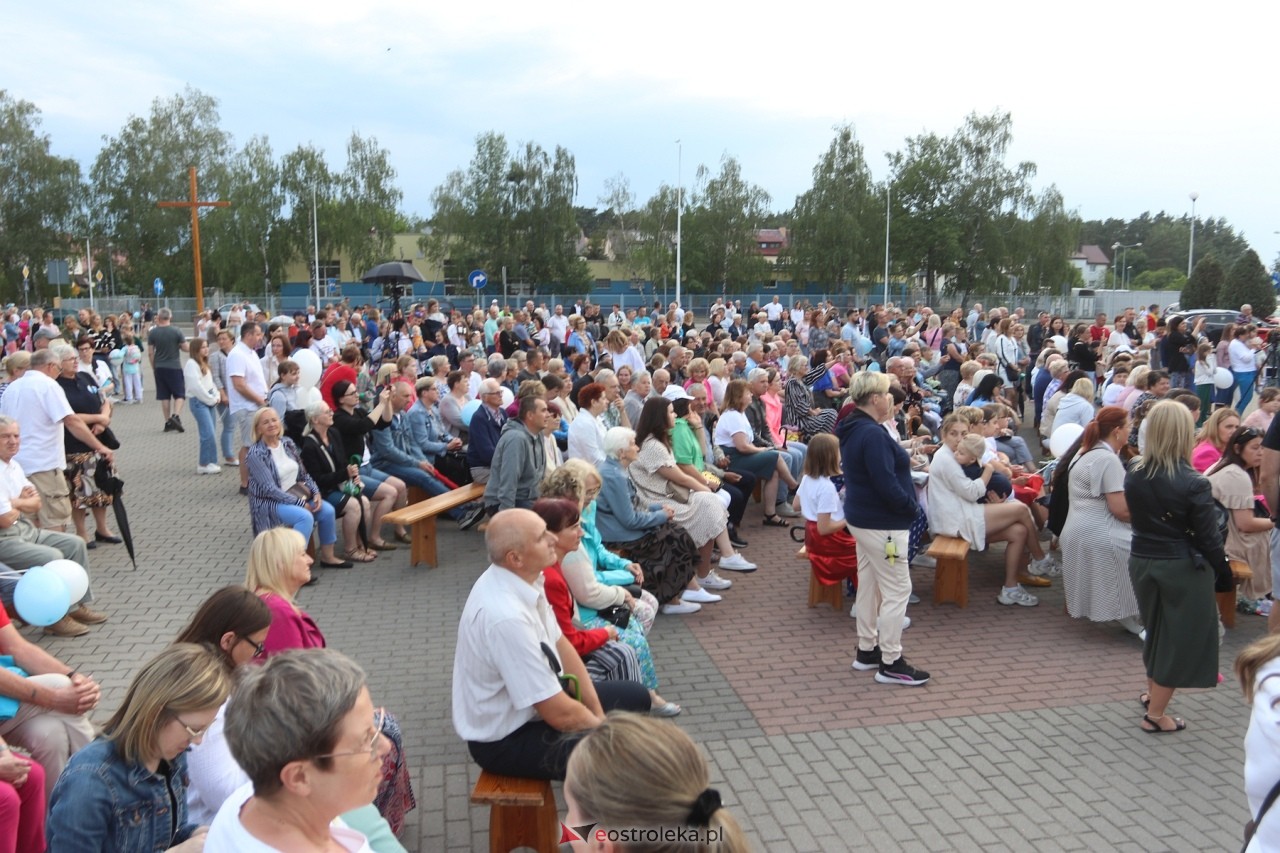 Koncert uwielbienia w Ostrołęce [30.05.2024] - zdjęcie #119 - eOstroleka.pl