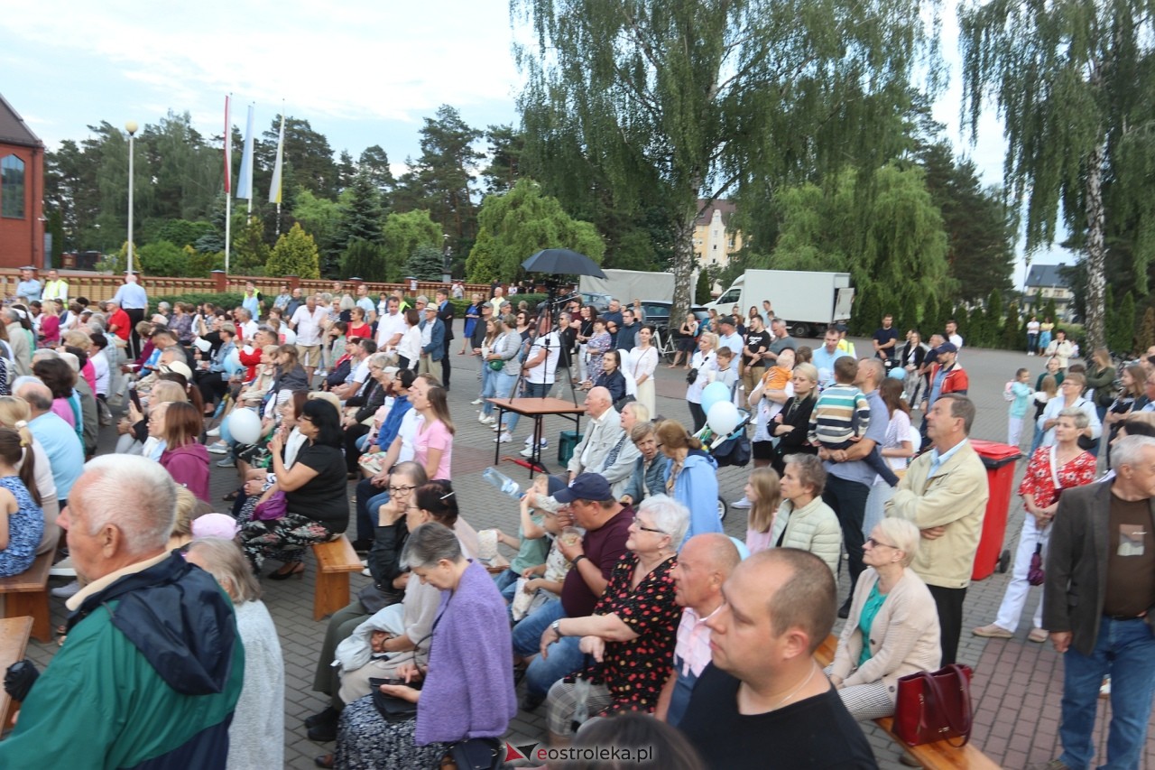 Koncert uwielbienia w Ostrołęce [30.05.2024] - zdjęcie #114 - eOstroleka.pl