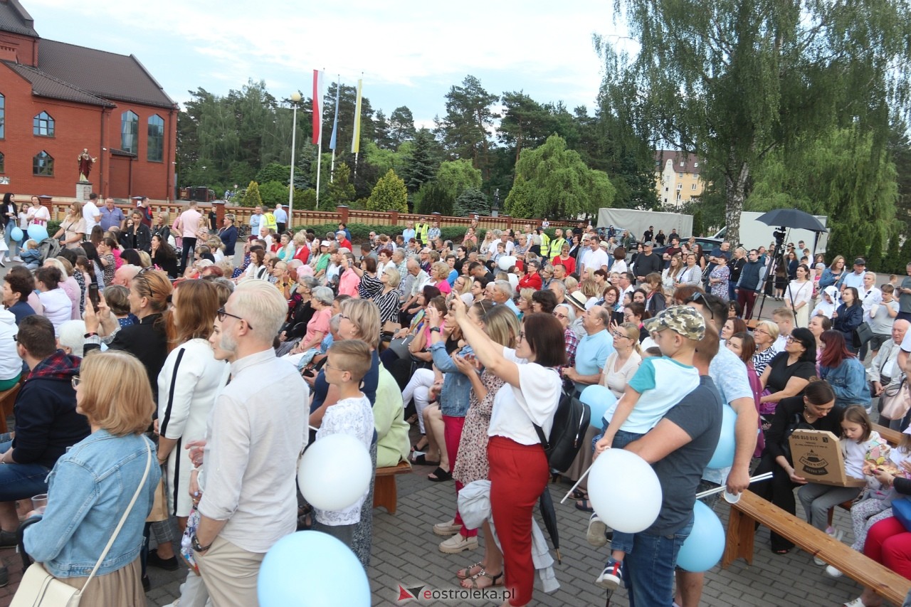Koncert uwielbienia w Ostrołęce [30.05.2024] - zdjęcie #112 - eOstroleka.pl