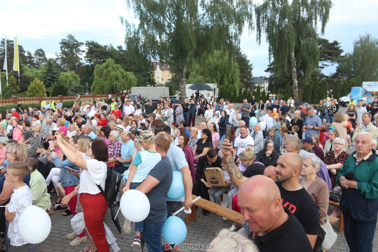Koncert uwielbienia w Ostrołęce [30.05.2024] - zdjęcie #109 - eOstroleka.pl