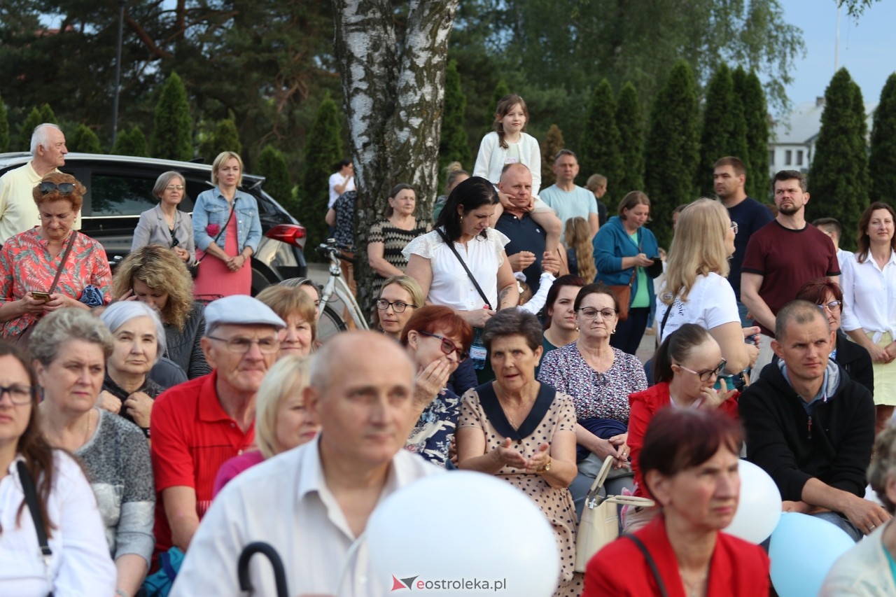 Koncert uwielbienia w Ostrołęce [30.05.2024] - zdjęcie #91 - eOstroleka.pl
