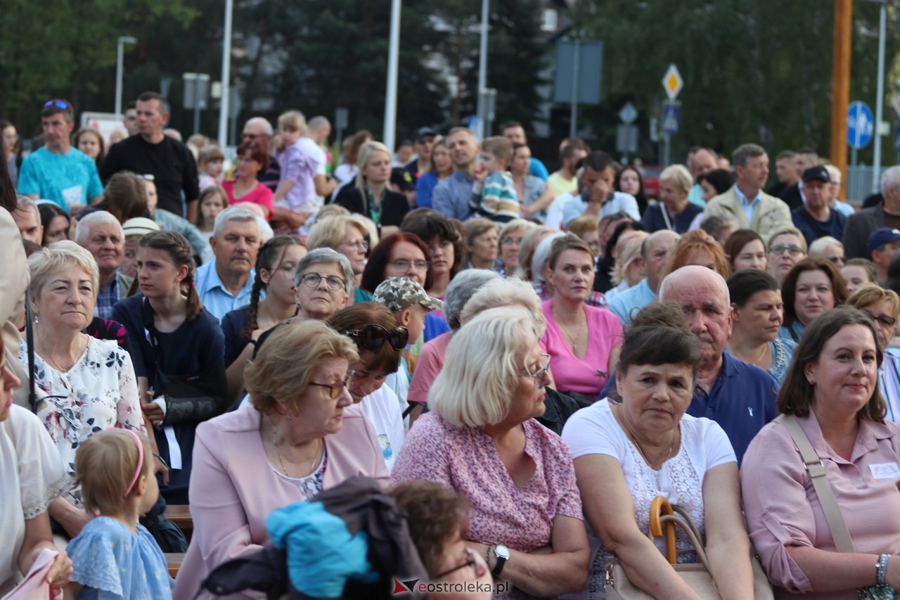 Koncert uwielbienia w Ostrołęce [30.05.2024] - zdjęcie #85 - eOstroleka.pl