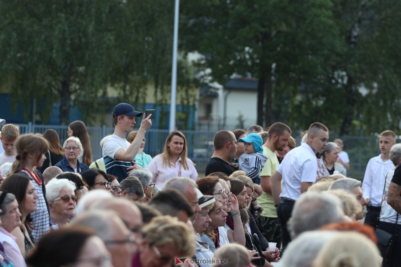 Koncert uwielbienia w Ostrołęce [30.05.2024] - zdjęcie #80 - eOstroleka.pl