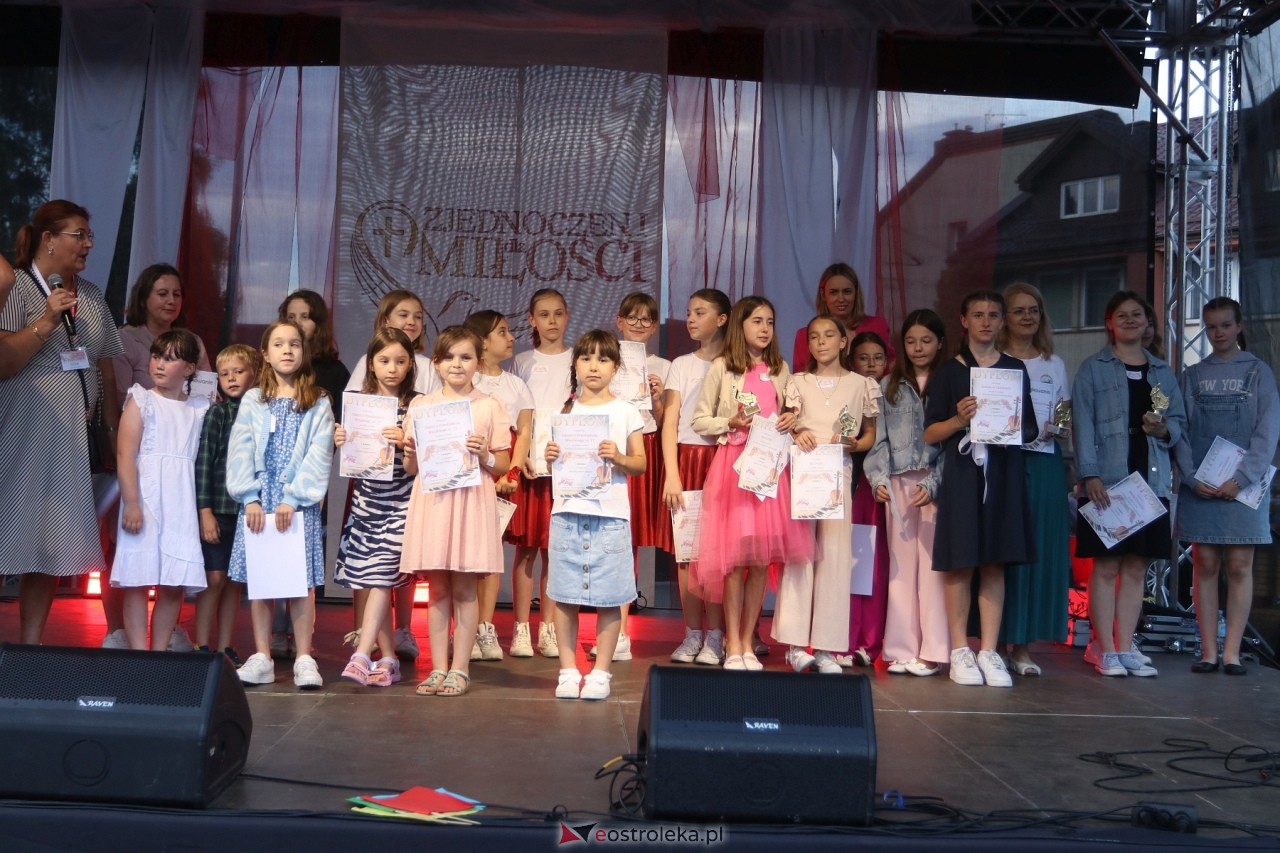 Koncert uwielbienia w Ostrołęce [30.05.2024] - zdjęcie #50 - eOstroleka.pl