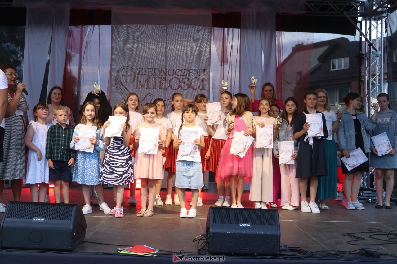 Koncert uwielbienia w Ostrołęce [30.05.2024] - zdjęcie #49 - eOstroleka.pl