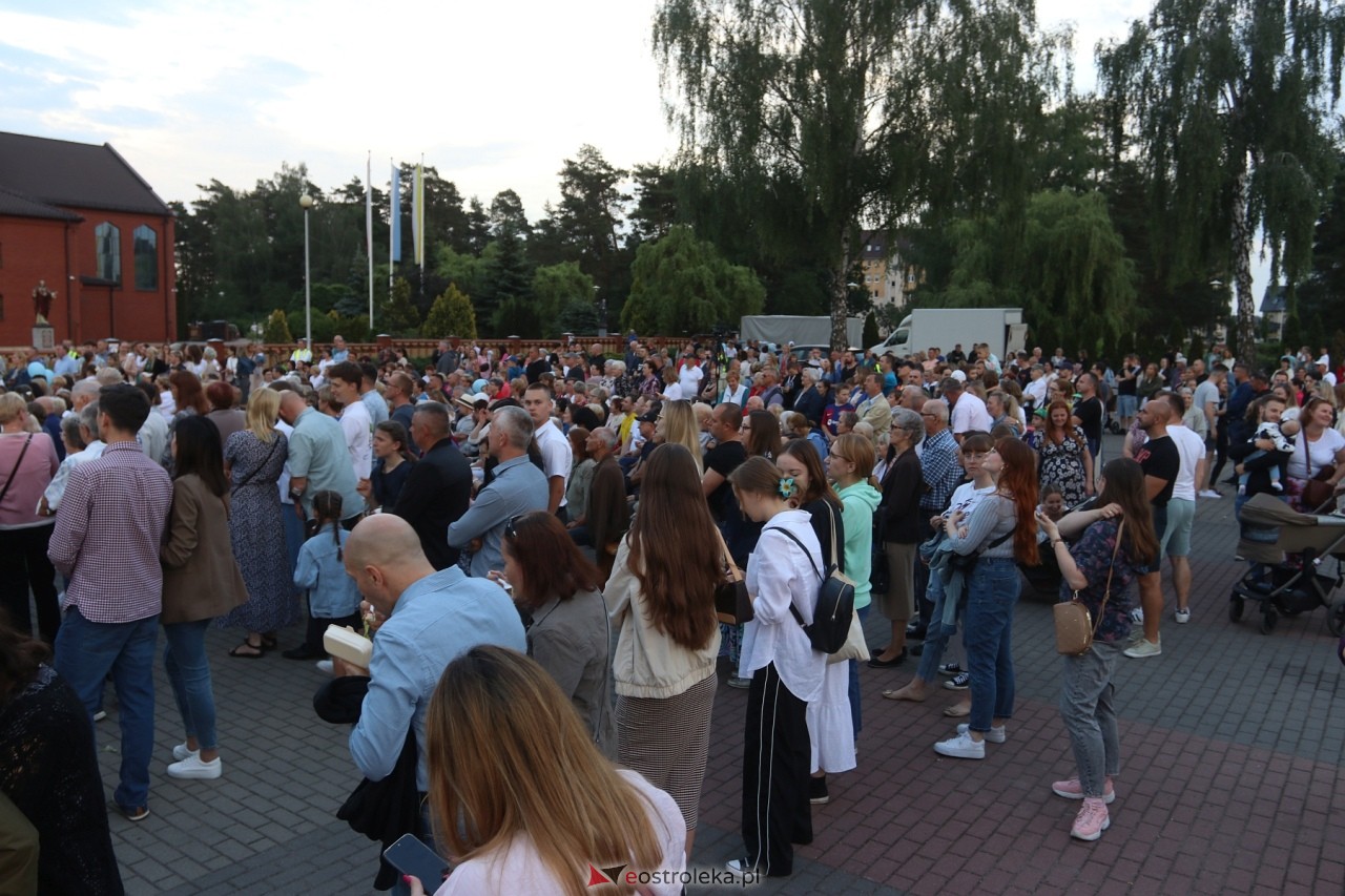 Koncert uwielbienia w Ostrołęce [30.05.2024] - zdjęcie #47 - eOstroleka.pl