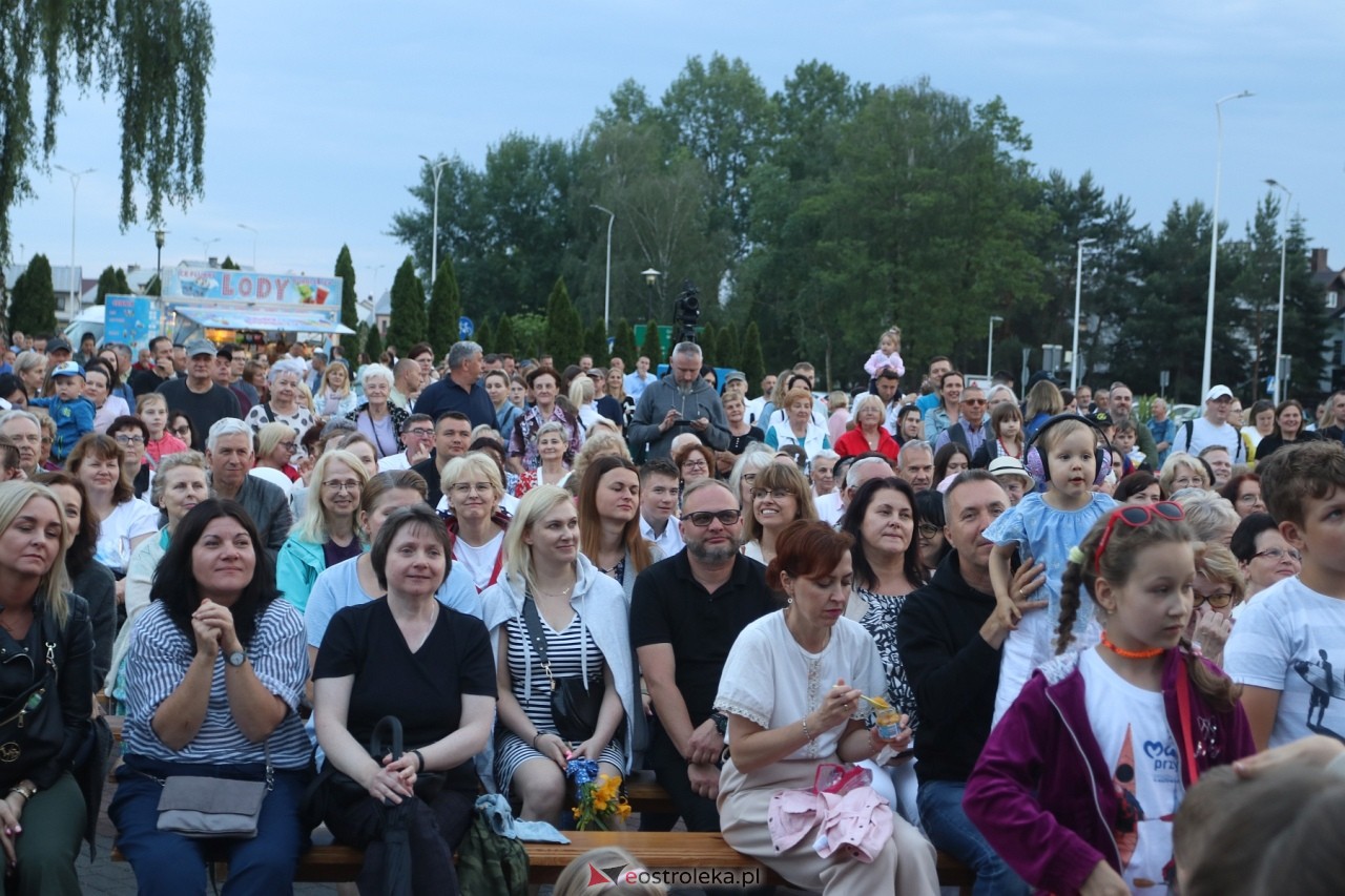 Koncert uwielbienia w Ostrołęce [30.05.2024] - zdjęcie #33 - eOstroleka.pl