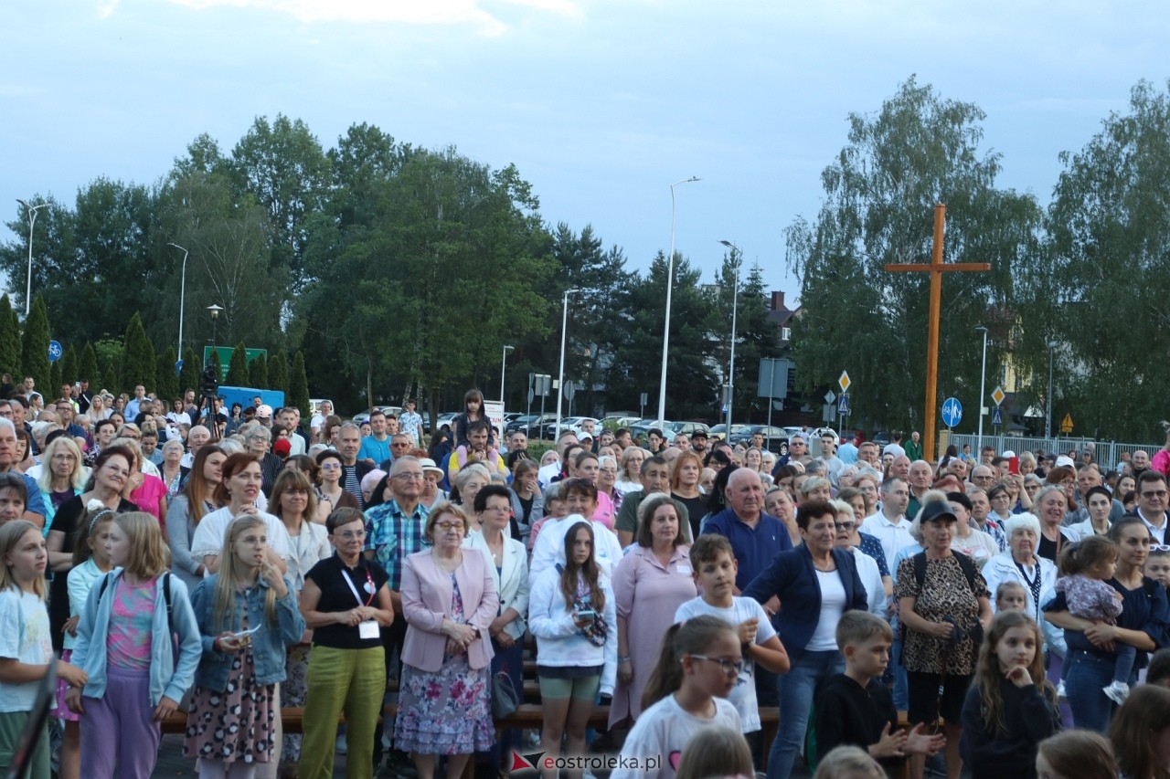 Koncert uwielbienia w Ostrołęce [30.05.2024] - zdjęcie #1 - eOstroleka.pl