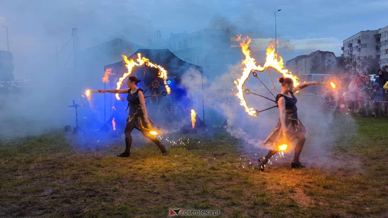 Spektakl Teatru Ognia Nam-Tara w Ostrołęce [01.06.2024] - zdjęcie #54 - eOstroleka.pl