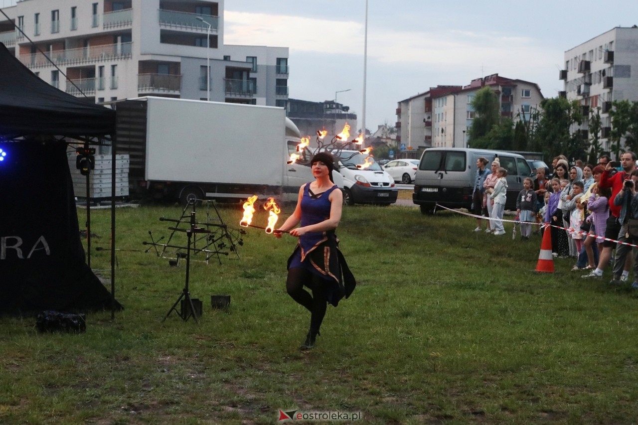 Spektakl Teatru Ognia Nam-Tara w Ostrołęce [01.06.2024] - zdjęcie #43 - eOstroleka.pl