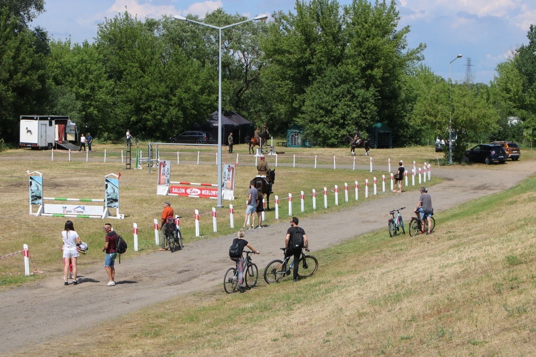 Drugi Dzień: XII Zawody Kawaleryjskie w Ostrołęce [02.06.2024] - zdjęcie #106 - eOstroleka.pl