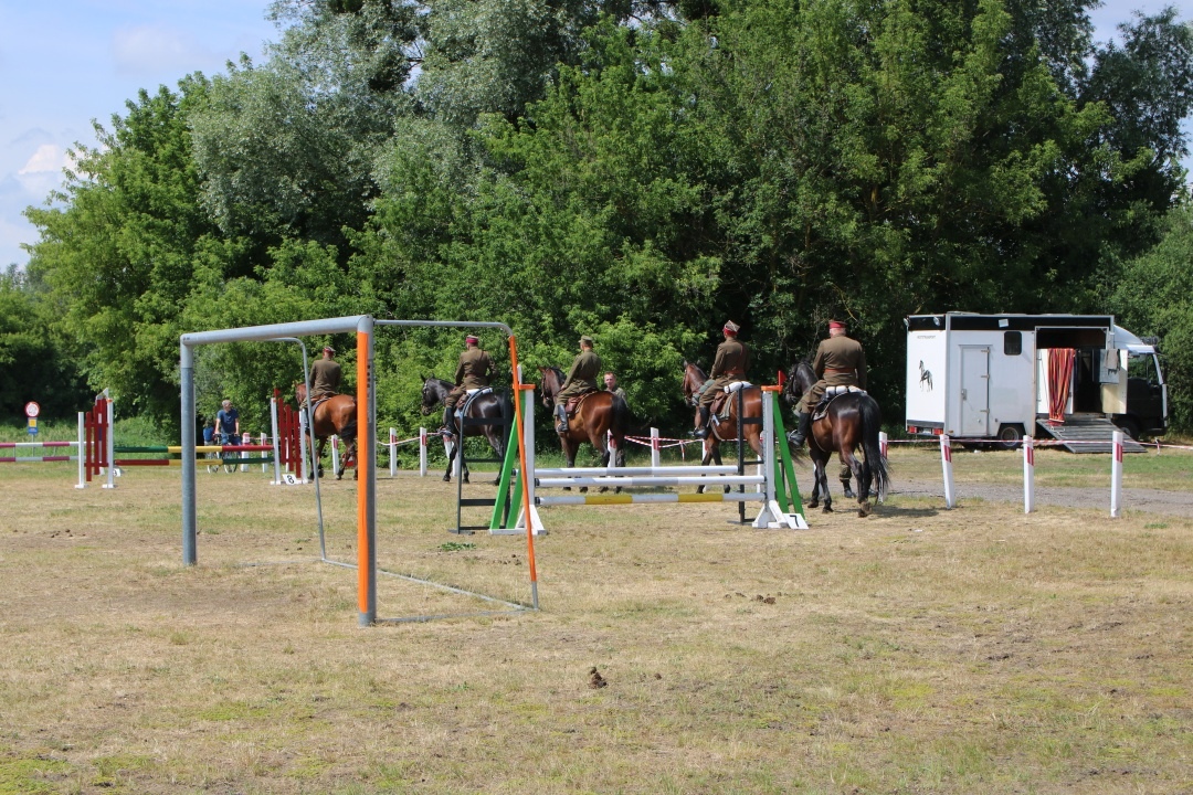 Drugi Dzień: XII Zawody Kawaleryjskie w Ostrołęce [02.06.2024] - zdjęcie #98 - eOstroleka.pl