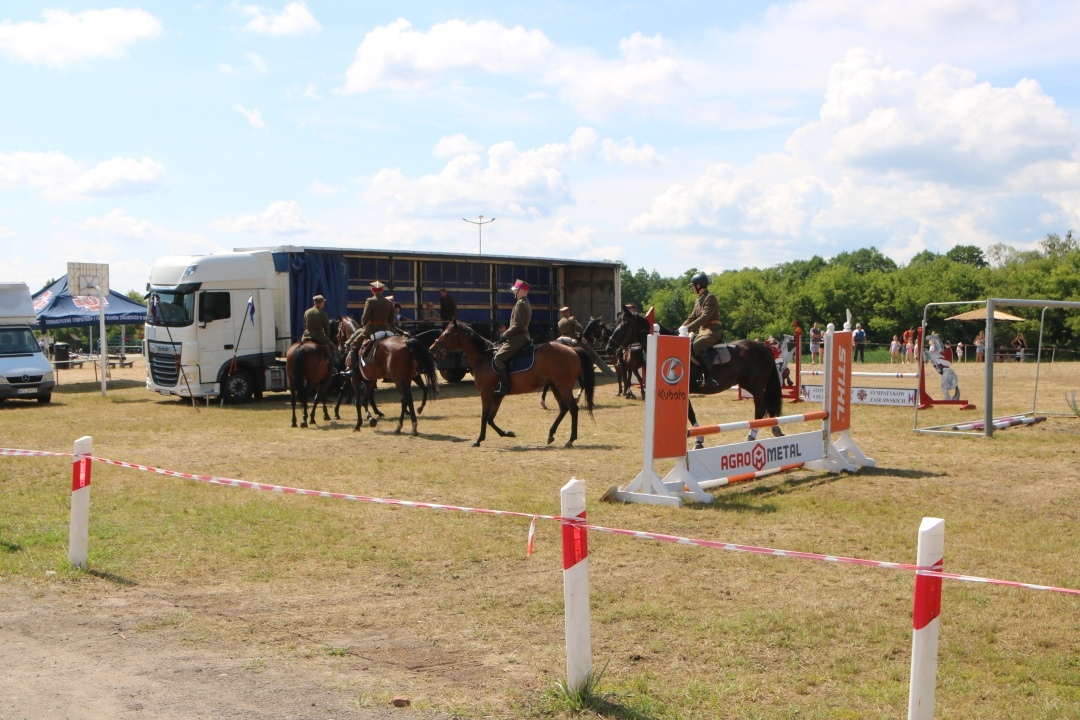 Drugi Dzień: XII Zawody Kawaleryjskie w Ostrołęce [02.06.2024] - zdjęcie #78 - eOstroleka.pl