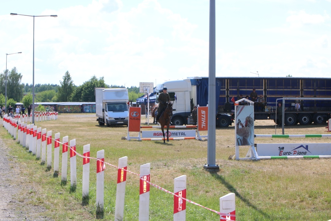Drugi Dzień: XII Zawody Kawaleryjskie w Ostrołęce [02.06.2024] - zdjęcie #27 - eOstroleka.pl