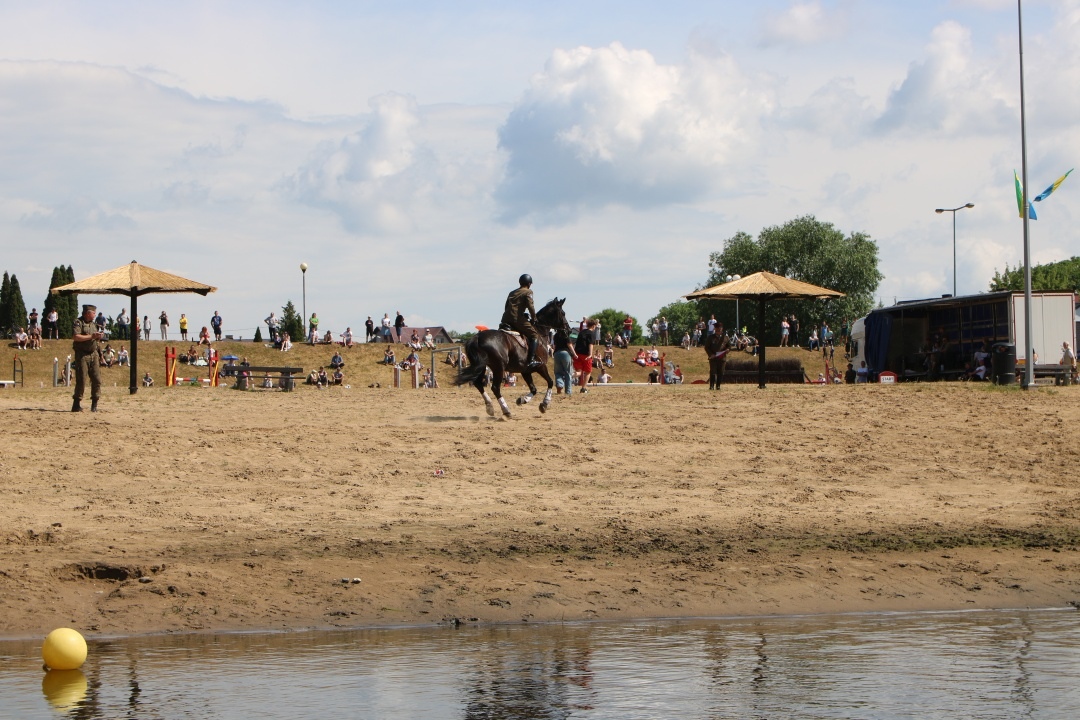 Drugi Dzień: XII Zawody Kawaleryjskie w Ostrołęce [02.06.2024] - zdjęcie #10 - eOstroleka.pl
