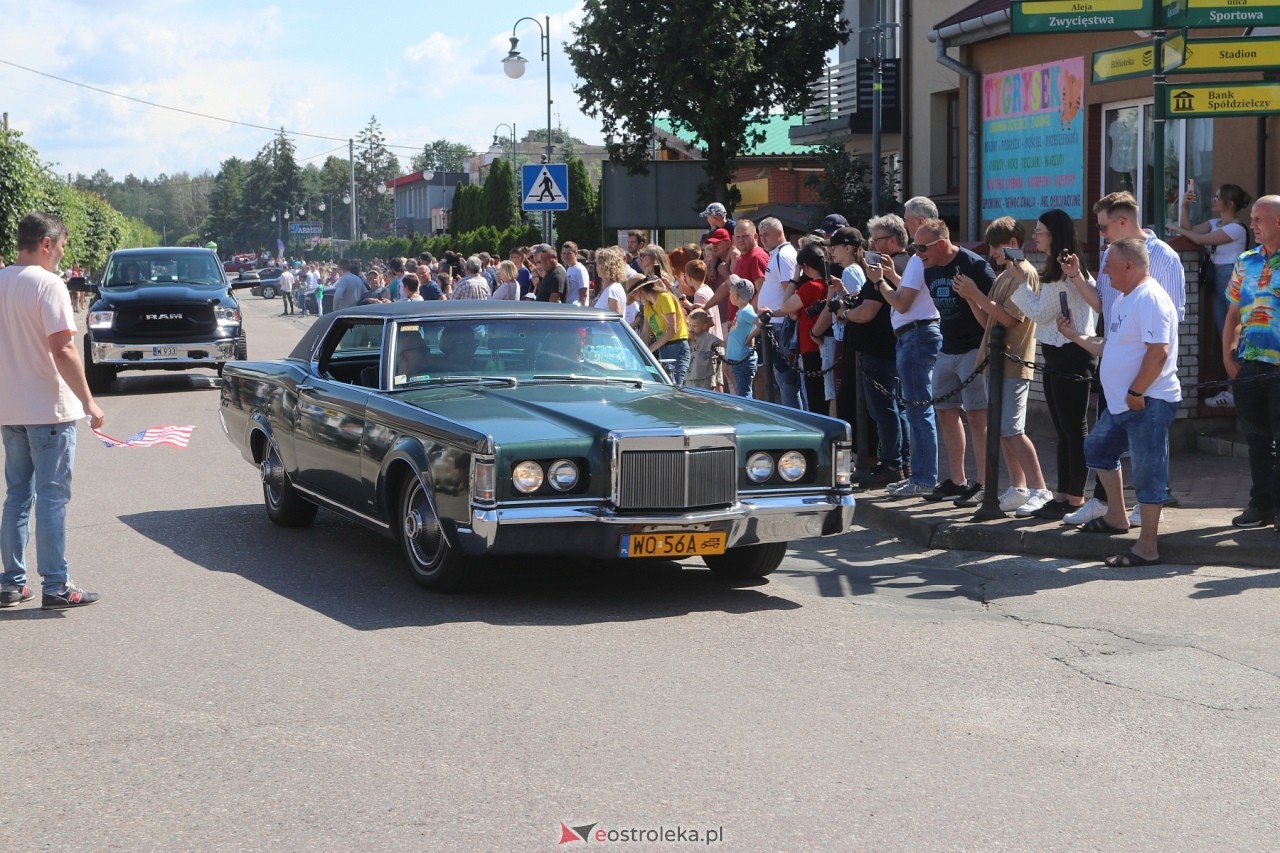 Parada aut amerykańskich w Kadzidle [02.06.2024] - zdjęcie #11 - eOstroleka.pl