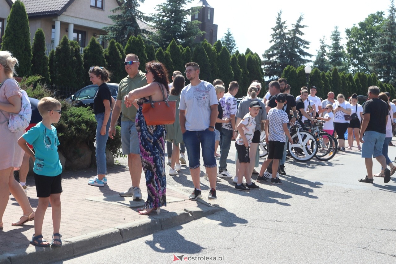 Parada aut amerykańskich w Kadzidle [02.06.2024] - zdjęcie #1 - eOstroleka.pl