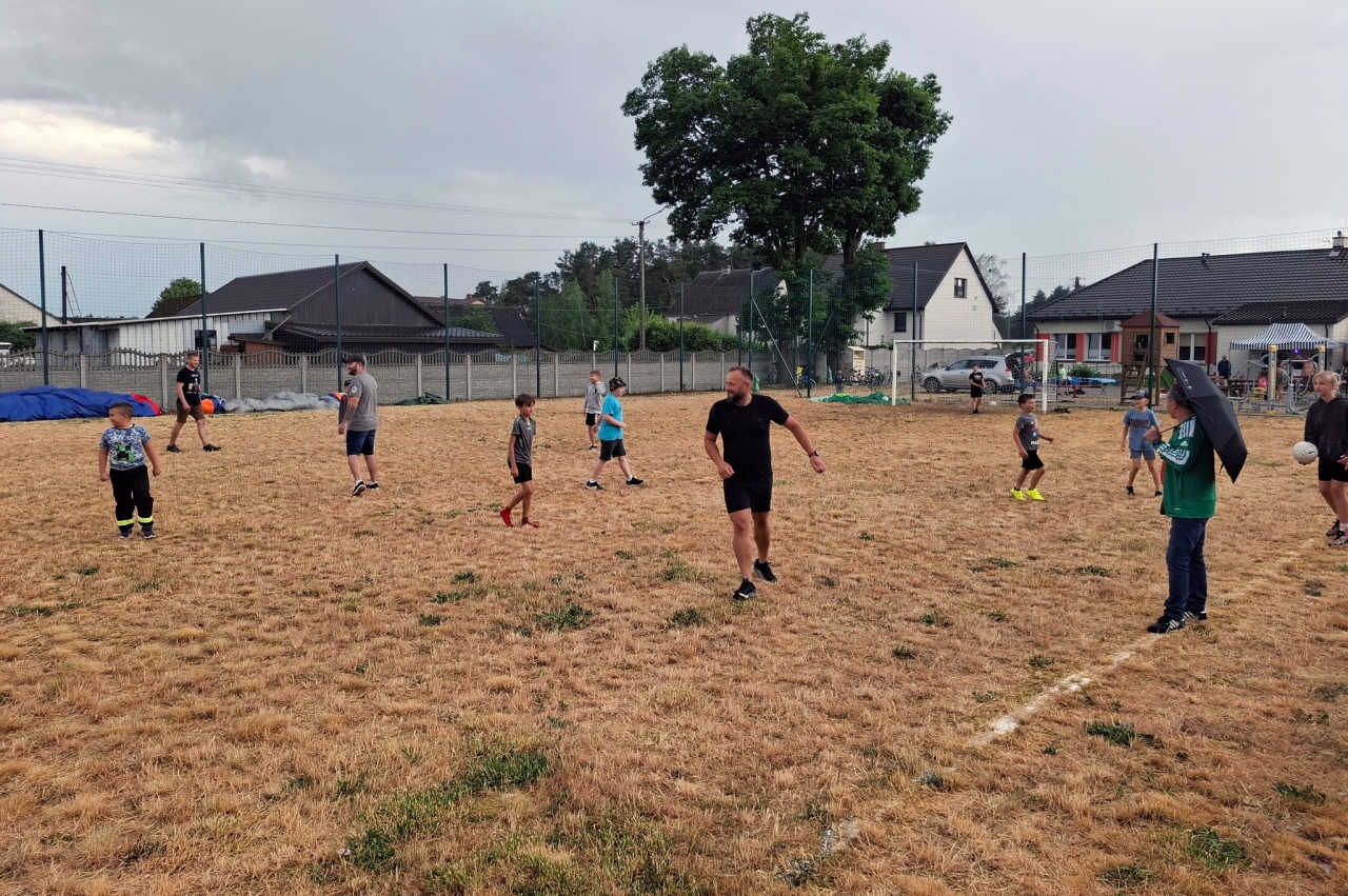 Festyn z okazji Dnia Dziecka w Durlasach [01.06.2024] - zdjęcie #8 - eOstroleka.pl