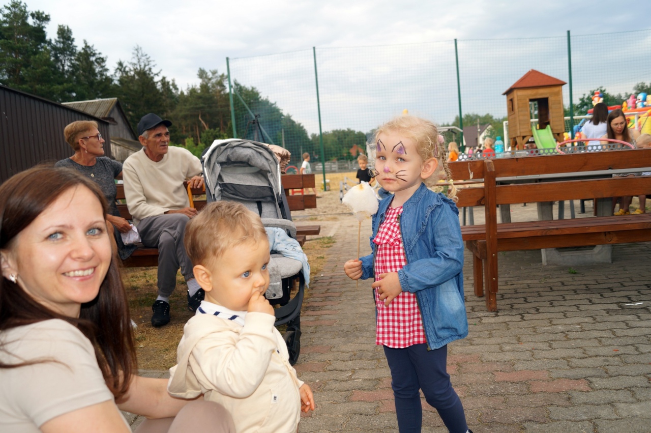 Festyn z okazji Dnia Dziecka w Durlasach [01.06.2024] - zdjęcie #7 - eOstroleka.pl