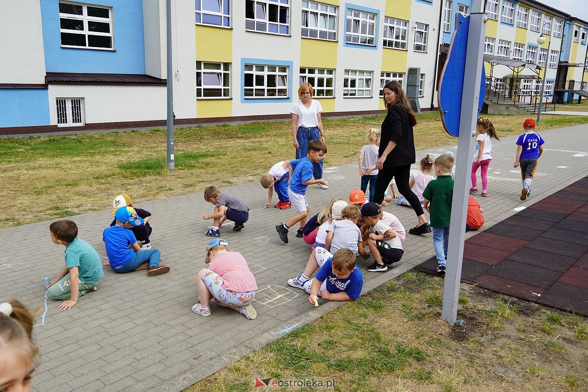 Dzień Dziecka w Bajkowej Krainie [03.06.2024] - zdjęcie #56 - eOstroleka.pl