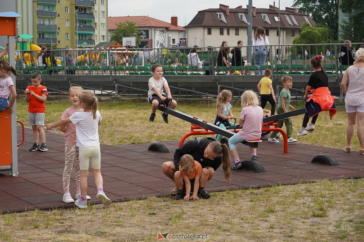 Dzień Dziecka w Bajkowej Krainie [03.06.2024] - zdjęcie #26 - eOstroleka.pl