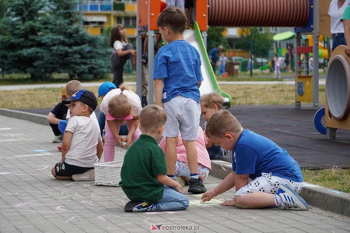 Dzień Dziecka w Bajkowej Krainie [03.06.2024] - zdjęcie #25 - eOstroleka.pl