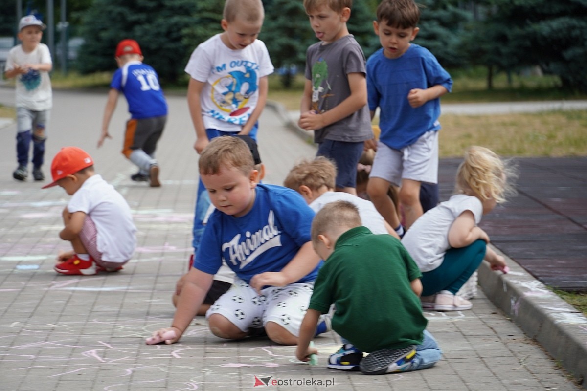 Dzień Dziecka w Bajkowej Krainie [03.06.2024] - zdjęcie #2 - eOstroleka.pl