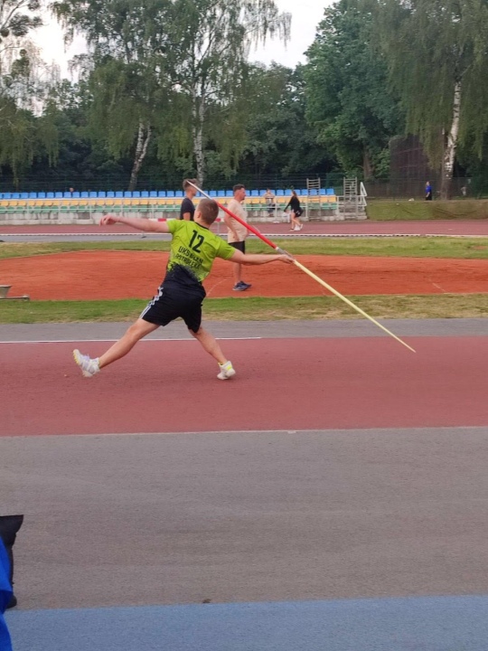 Kolejne udane starty i rekordy życiowe zawodników UKS Clan Ostrołęka w Ciechanowie, Warszawie i Komorowie [1-2.06.2024] - zdjęcie #3 - eOstroleka.pl