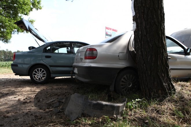 Wypadek w Wachu (29.06.2011) - zdjęcie #13 - eOstroleka.pl