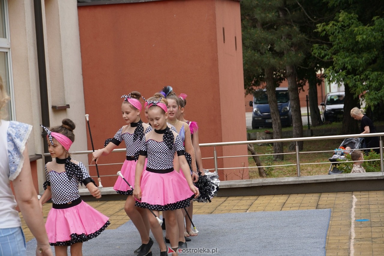 Rodzinny Dzień Dziecka w Przedszkolu Miejskim Nr 13 w Ostrołęce [4.06.2024] - zdjęcie #122 - eOstroleka.pl