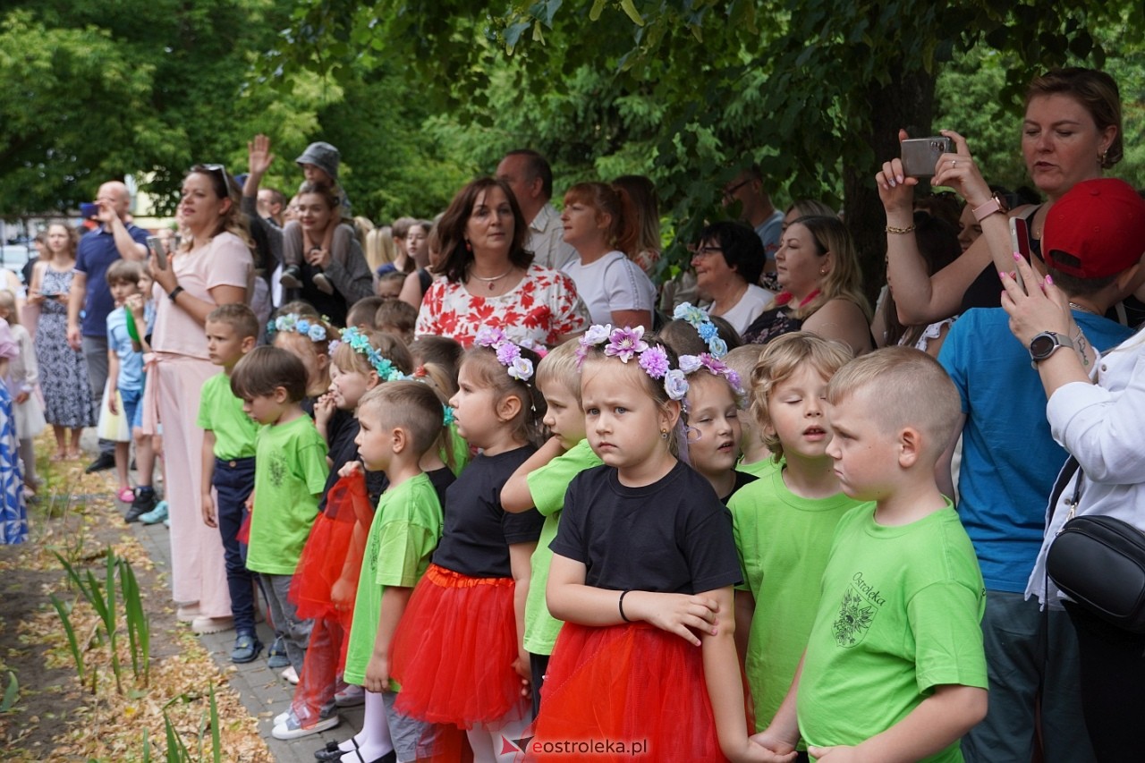 Rodzinny Dzień Dziecka w Przedszkolu Miejskim Nr 13 w Ostrołęce [4.06.2024] - zdjęcie #114 - eOstroleka.pl