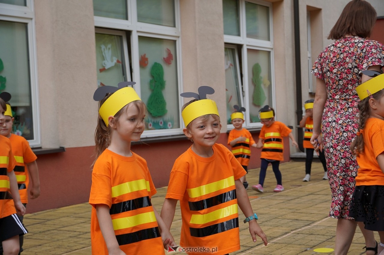 Rodzinny Dzień Dziecka w Przedszkolu Miejskim Nr 13 w Ostrołęce [4.06.2024] - zdjęcie #108 - eOstroleka.pl
