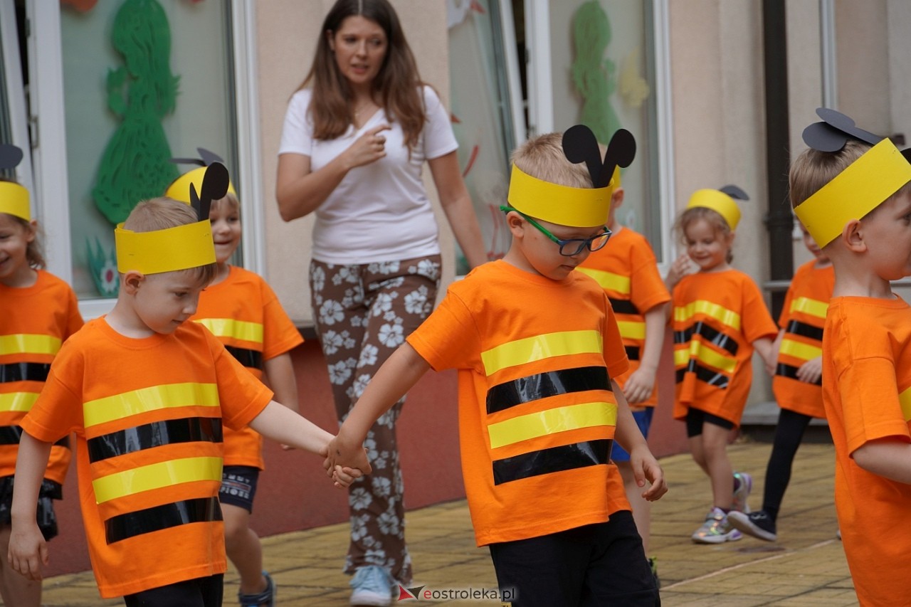 Rodzinny Dzień Dziecka w Przedszkolu Miejskim Nr 13 w Ostrołęce [4.06.2024] - zdjęcie #107 - eOstroleka.pl