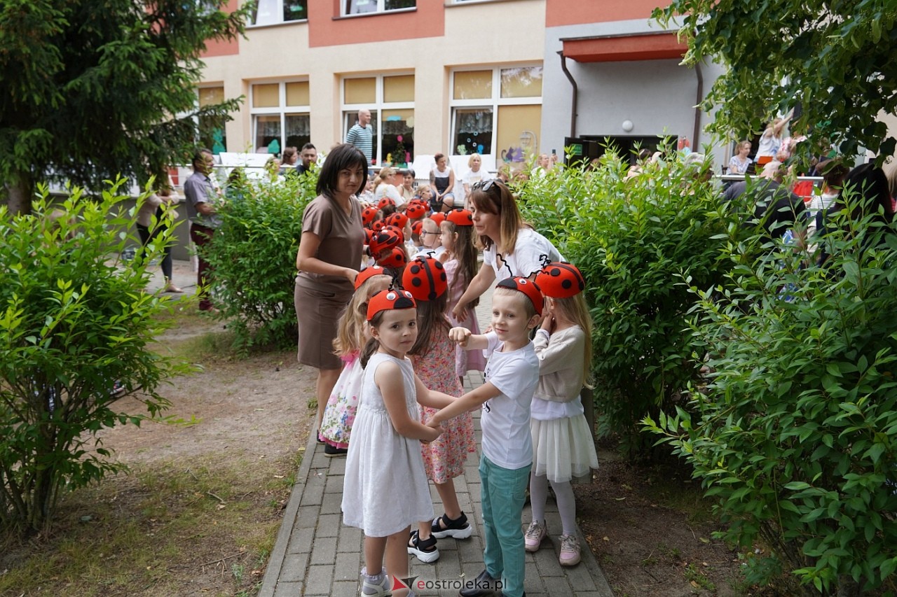 Rodzinny Dzień Dziecka w Przedszkolu Miejskim Nr 13 w Ostrołęce [4.06.2024] - zdjęcie #106 - eOstroleka.pl