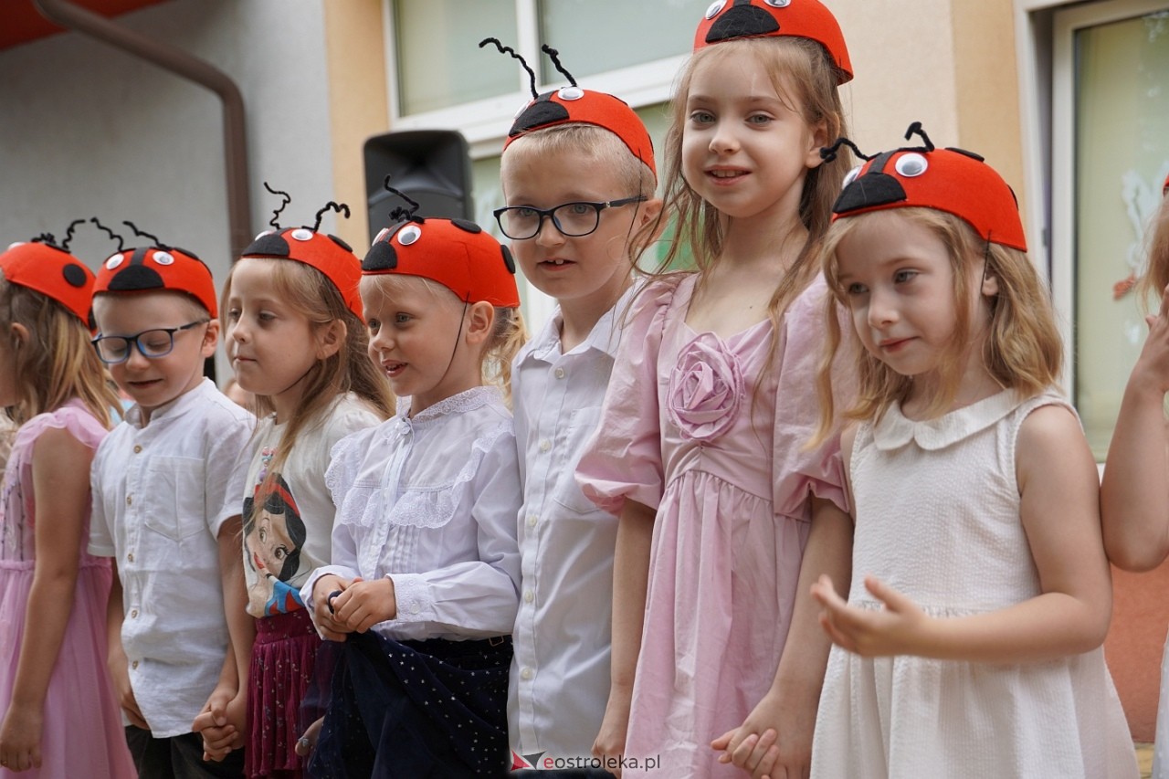 Rodzinny Dzień Dziecka w Przedszkolu Miejskim Nr 13 w Ostrołęce [4.06.2024] - zdjęcie #65 - eOstroleka.pl