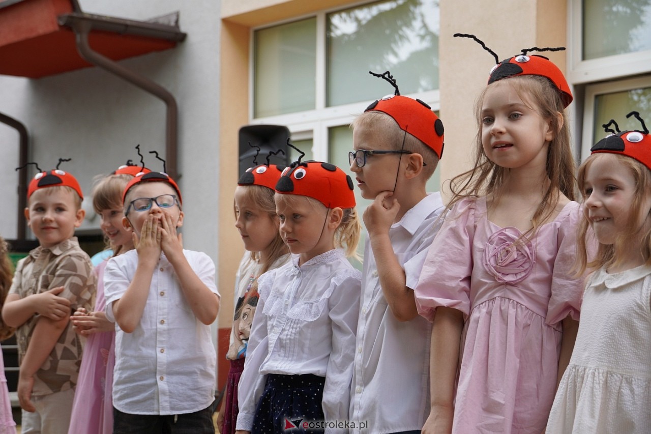 Rodzinny Dzień Dziecka w Przedszkolu Miejskim Nr 13 w Ostrołęce [4.06.2024] - zdjęcie #61 - eOstroleka.pl