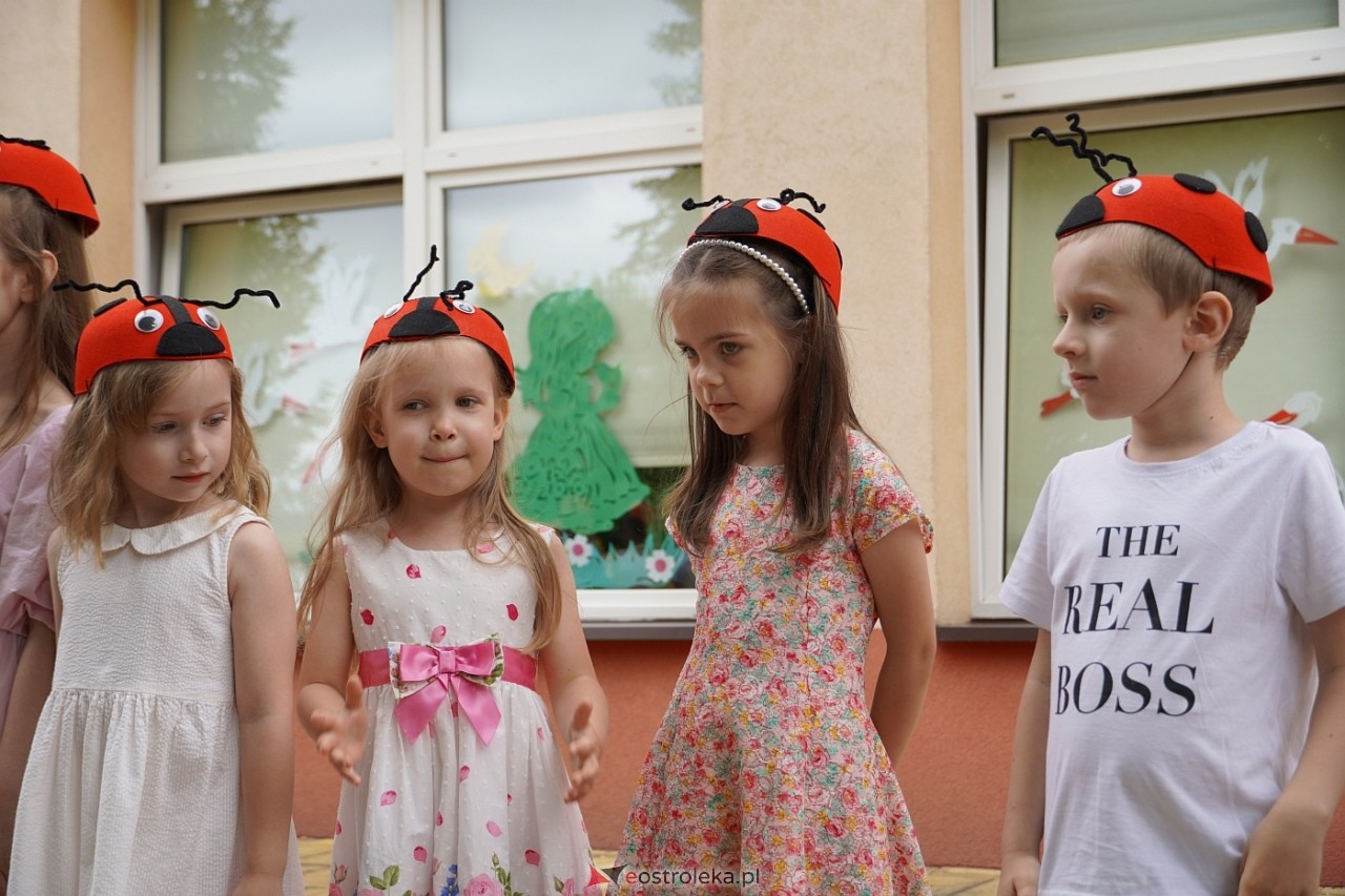 Rodzinny Dzień Dziecka w Przedszkolu Miejskim Nr 13 w Ostrołęce [4.06.2024] - zdjęcie #60 - eOstroleka.pl