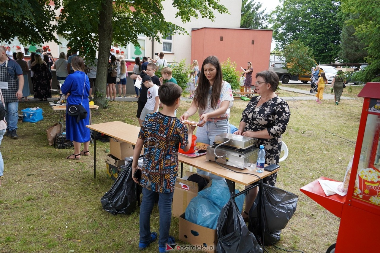 Rodzinny Dzień Dziecka w Przedszkolu Miejskim Nr 13 w Ostrołęce [4.06.2024] - zdjęcie #54 - eOstroleka.pl