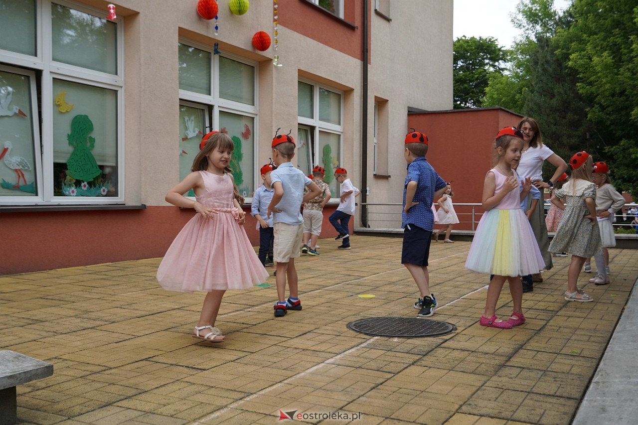 Rodzinny Dzień Dziecka w Przedszkolu Miejskim Nr 13 w Ostrołęce [4.06.2024] - zdjęcie #53 - eOstroleka.pl