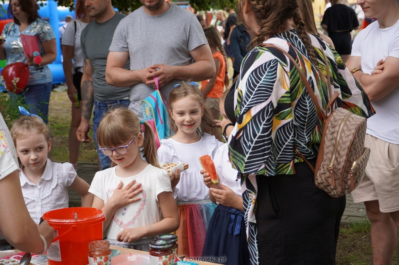 Rodzinny Dzień Dziecka w Przedszkolu Miejskim Nr 13 w Ostrołęce [4.06.2024] - zdjęcie #12 - eOstroleka.pl