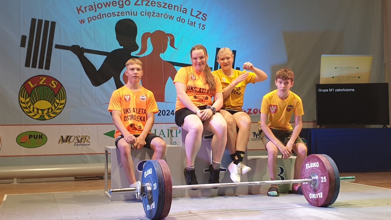 Mistrzostwa Polski Krajowego Zrzeszenia Ludowych Zespołów Sportowych w podnoszeniu ciężarów - zdjęcie #9 - eOstroleka.pl